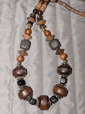 $2 with Bundle ~ Chunky Wood Bead Necklace 6539